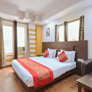 https://la-vista-delhi.hotelsdelhi.org